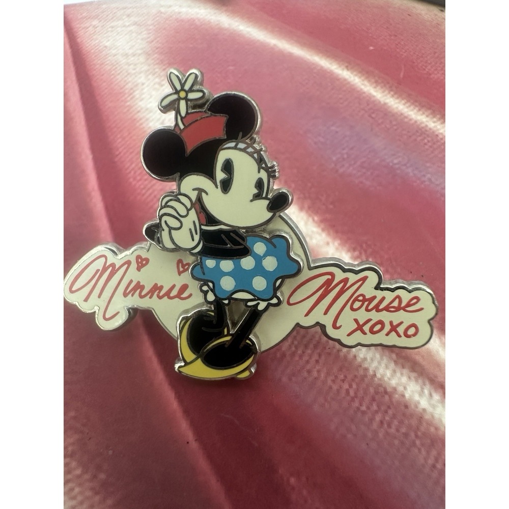 Disney Pin 133068 Classic‎ Minnie Mouse XOXO Signature Autograph 3d Pin On Pin